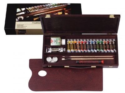 Rembrandt oil colour box Traditional